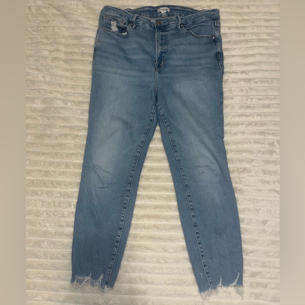 Good American Good Waist Cropped Skinny Jeans • Size 16